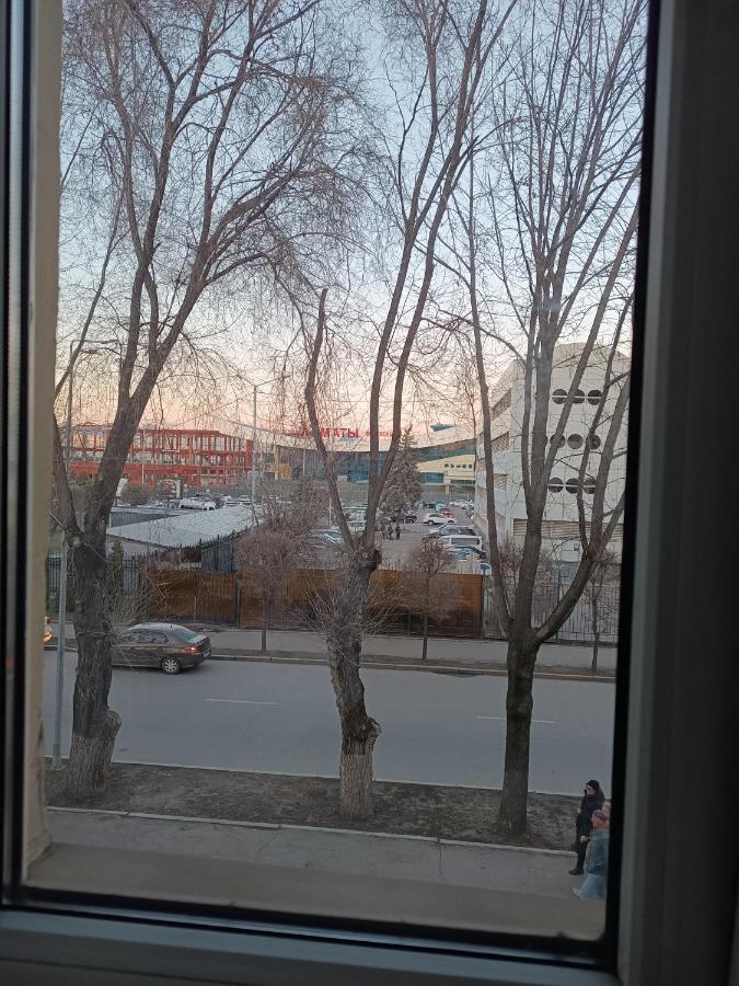 Ferienwohnung Квартира Напротив Аэропорта Turksib Exterior foto